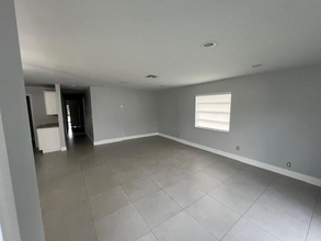 816 SW 13th St, Unit 1 in Fort Lauderdale, FL - Building Photo - Building Photo