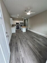 3815 Valley Tree Dr in Tampa, FL - Building Photo - Building Photo