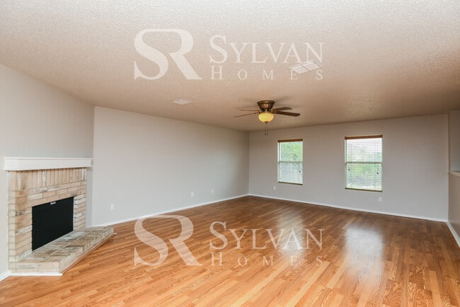 3953 Golden Horn Ln in Fort Worth, TX - Building Photo - Building Photo