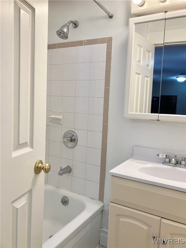 property at 294 S Elmwood Ave