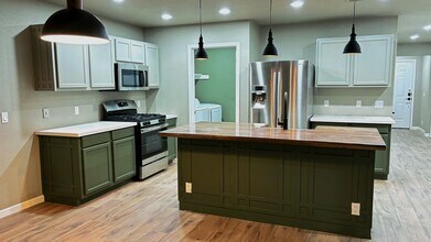 4605 Acers Ln in Austin, TX - Building Photo - Building Photo