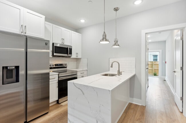 1909 E Huntingdon St in Philadelphia, PA - Building Photo - Building Photo