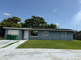 2806 Tropic Rd in Melbourne, FL - Building Photo