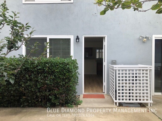 2369 Oxford Ave in Encinitas, CA - Building Photo - Building Photo