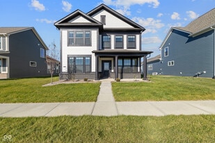 15440 Cardonia Rd in Fishers, IN - Building Photo