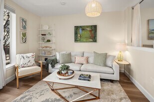 5650 24th Ave NW, Unit 214 in Seattle, WA - Building Photo