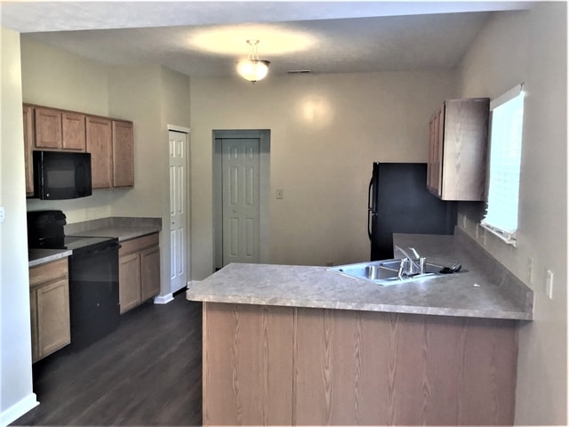 8036 Chesterhill Way in Indianapolis, IN - Building Photo - Building Photo