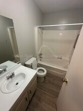 1002 Salisbury St in Kernersville, NC - Building Photo - Building Photo