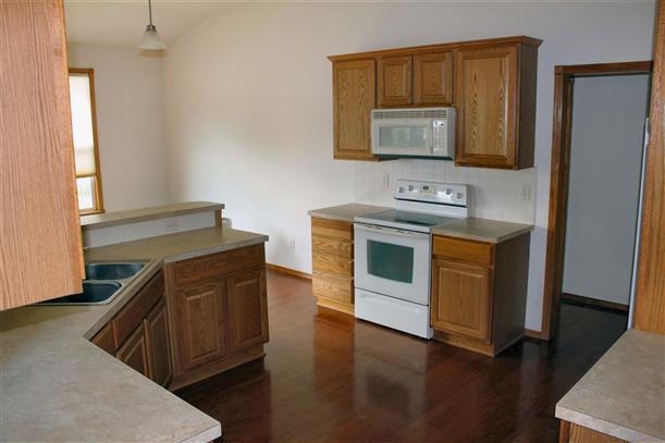 1412 E Woodbrook St in Derby, KS - Building Photo - Building Photo