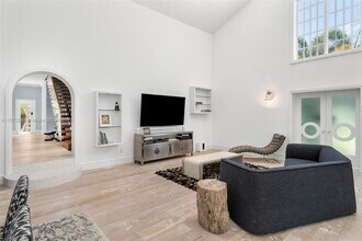 431 W Rivo Alto Dr in Miami Beach, FL - Building Photo - Building Photo