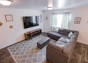 5106 Encore Ct in Herriman, UT - Building Photo