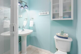 201 10th Ave N in Jacksonville Beach, FL - Building Photo - Building Photo