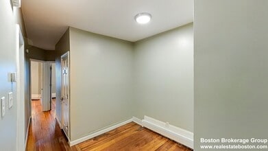 4 Weld Ave in Boston, MA - Building Photo - Building Photo