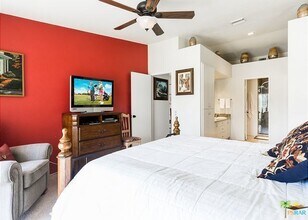 505 S Farrell Dr, Unit Beautiful Condo with View in Palm Springs, CA - Building Photo - Building Photo