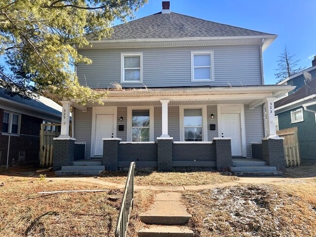 property at 323 N Gladstone Ave