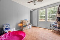 260 Waters Rd photo'