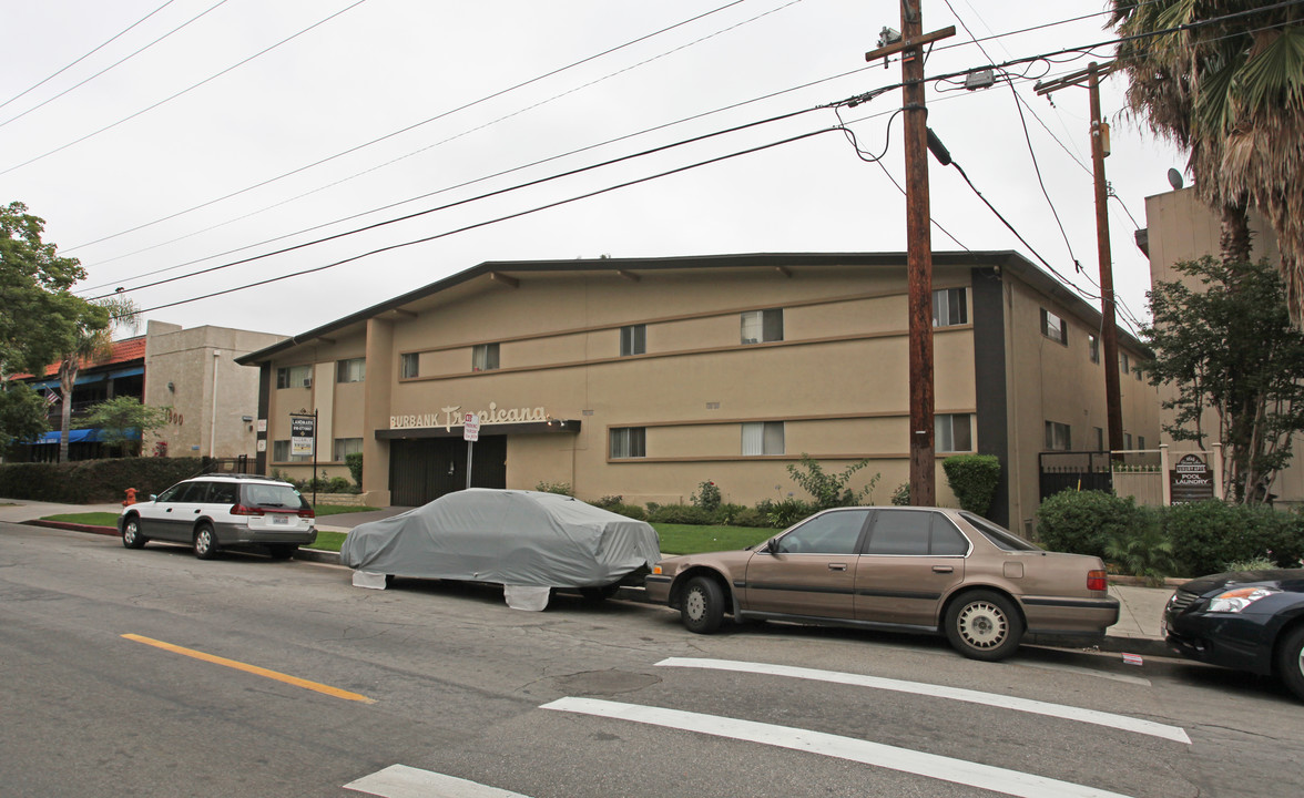 Burbank Tropicana in Burbank, CA - Building Photo