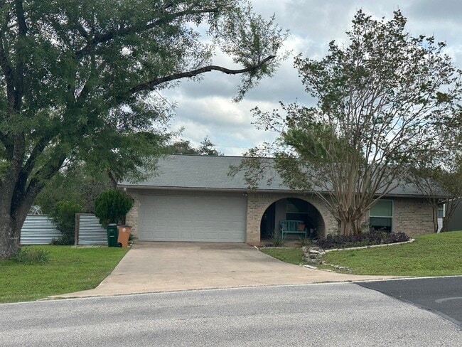 property at 6805 Silvermine Dr