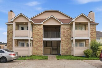 1310 Brenda Ln in Humble, TX - Foto de edificio - Building Photo