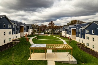 Breeze Crossing in Dickson, TN - Foto de edificio - Building Photo
