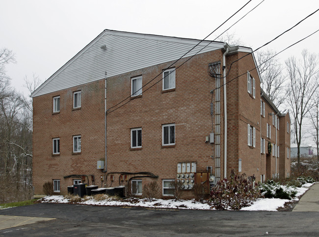 1365 State Route 28 in Loveland, OH - Foto de edificio - Building Photo