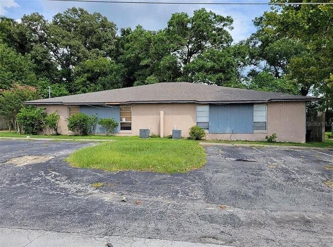 property at 3005 SE 55th Ave