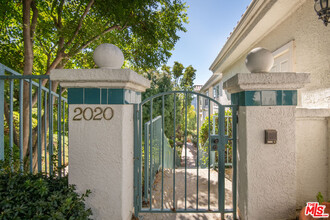 2020 Palisades Dr in Los Angeles, CA - Building Photo - Building Photo