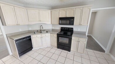 948 Sandstone Ln in Auburn, AL - Building Photo - Building Photo