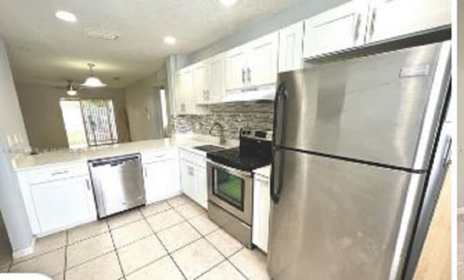 8057 SW 21st Ct in Miramar, FL - Building Photo - Building Photo