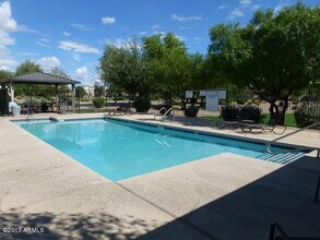 40578 N High Meadows Dr in San Tan Valley, AZ - Building Photo - Building Photo