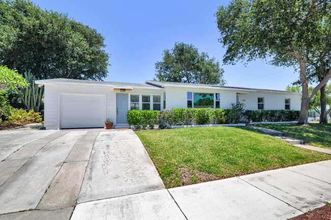 property at 304 Wellesley Dr
