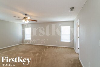 1043 Sunray Ct in Jacksonville, FL - Building Photo - Building Photo