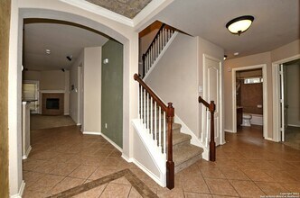 3527 Sumantra Clf in San Antonio, TX - Building Photo - Building Photo