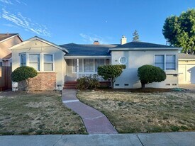 145 Sylvan Ave in San Mateo, CA - Building Photo