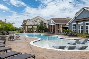 Alinium at Zionsville in Zionsville, IN - Building Photo