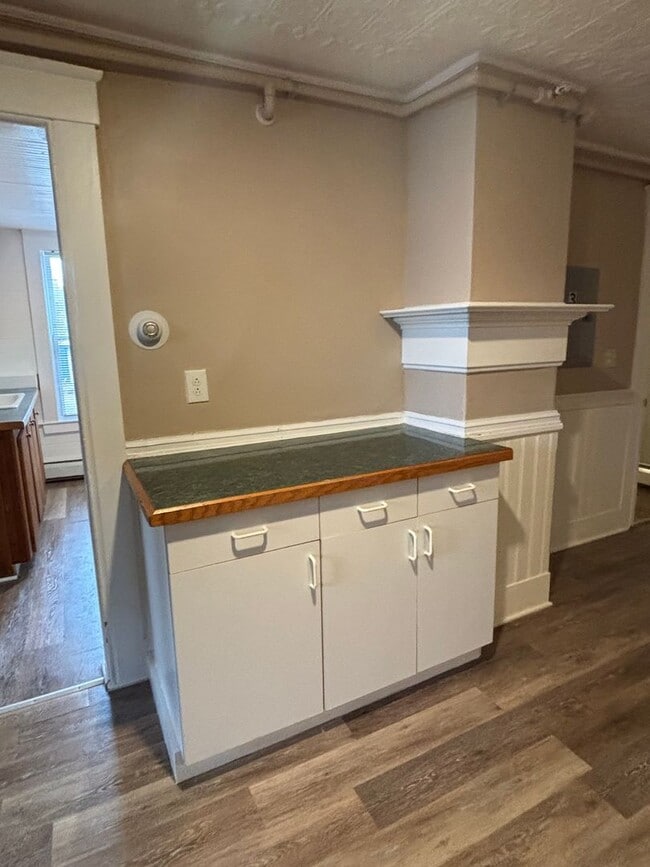 151 S Main St in Rochester, NH - Building Photo - Building Photo