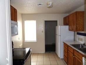 1129 NW Ozmun Ave in Lawton, OK - Building Photo - Building Photo