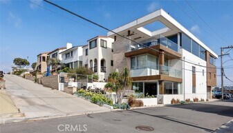 216 13th St in Manhattan Beach, CA - Building Photo