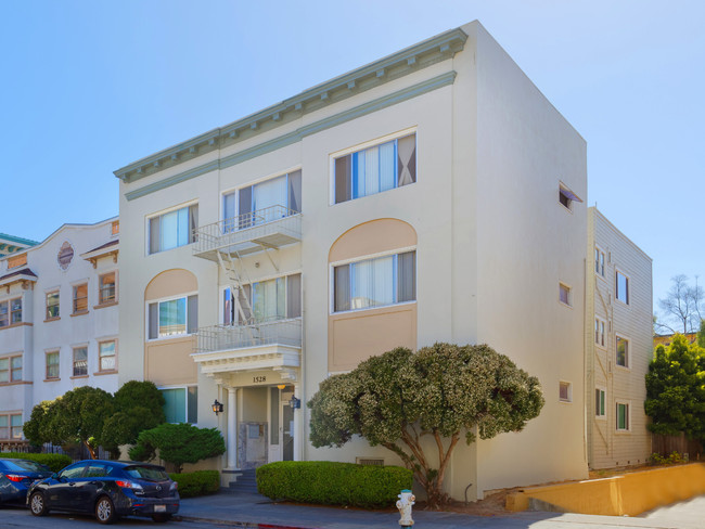 Lake Merritt Apartments in Oakland, CA - Building Photo - Building Photo