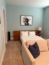 7904 Hillock Terrace in Austin, TX - Building Photo - Building Photo