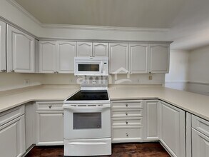 6111 Creft Cir in Indian Trail, NC - Foto de edificio - Building Photo