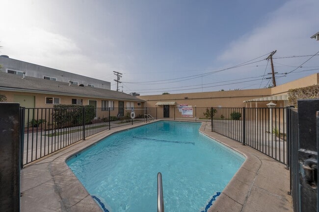 803 Java Ave Inglewood, CA 90301 in Inglewood, CA - Building Photo - Building Photo