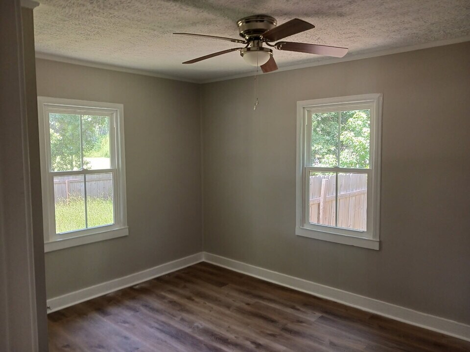 60 Ash Branch Church Rd in Pembroke, GA - Building Photo