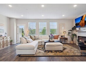 879 S Woodlawn Ave in St. Paul, MN - Building Photo - Building Photo