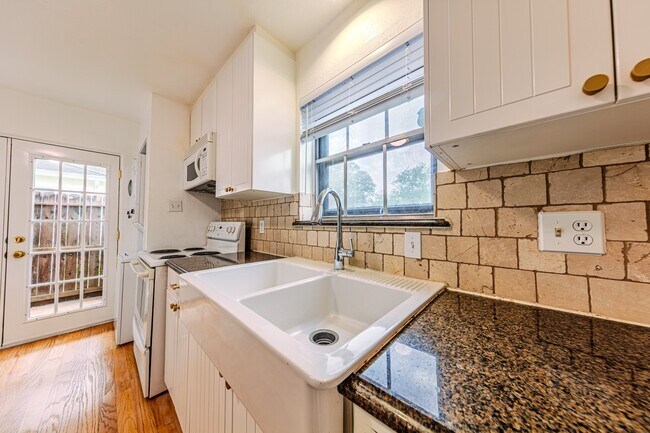 property at 1505 Woodhead St
