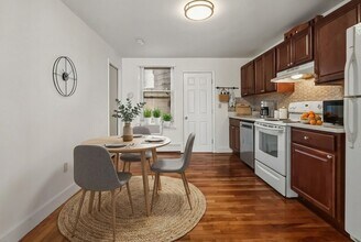 50 Monmouth St in Boston, MA - Building Photo - Building Photo