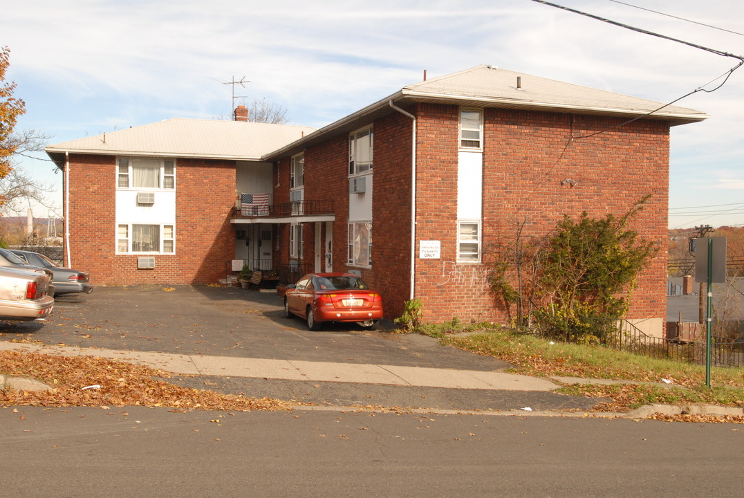 253-257 4th Ave in Paterson, NJ - Building Photo