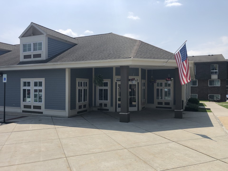 Garden Court Apartments in Lancaster, PA - Building Photo