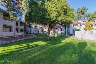 10610 S 48th St in Phoenix, AZ - Building Photo - Building Photo