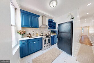 1315 Pennsylvania Ave. SE in Washington, DC - Foto de edificio - Building Photo